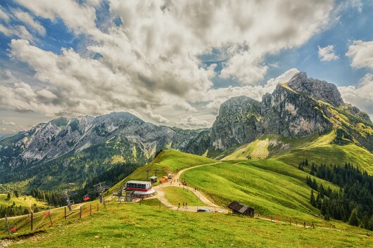 Bayerische Voralpenlandschaft null