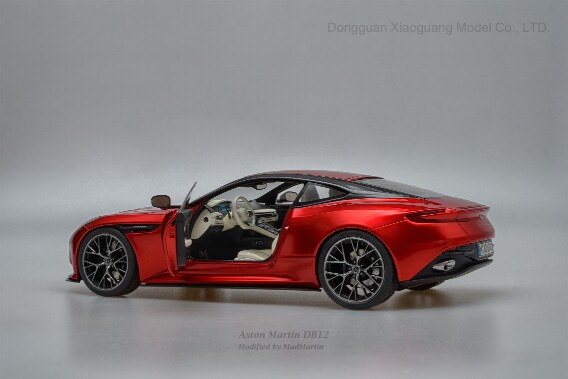 Aston Martin DB12 null