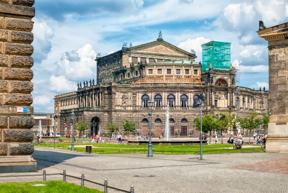 Semperoper null